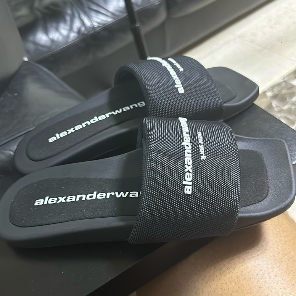 Alexander Wang logo-print flat slides